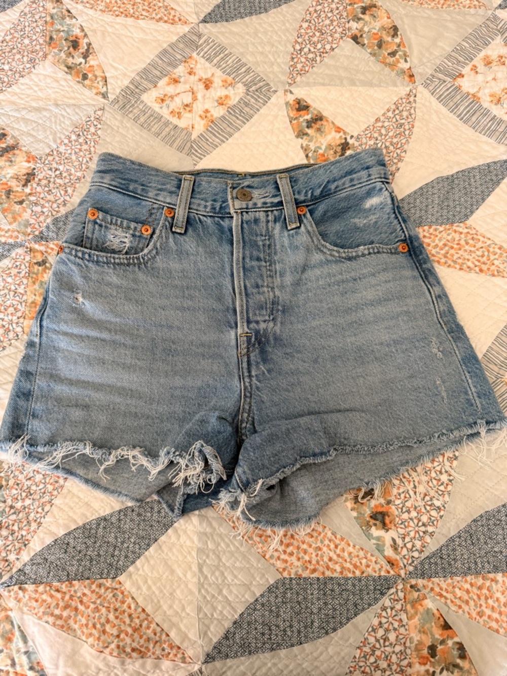 Levi's Ribcage Shorts